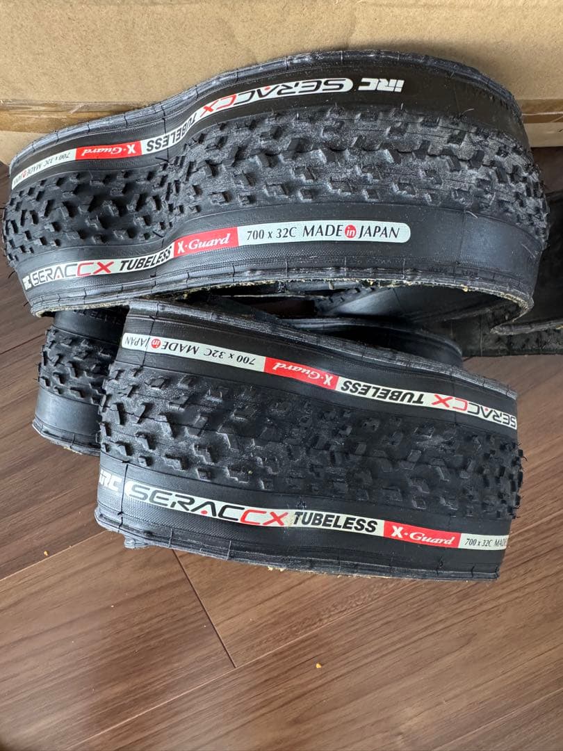 IRC SERAC CX 700×32C チューブレスタイヤ IRC ( アイアールシー ) チューブレスタイヤ SERAC CX EDGE TUBELESS